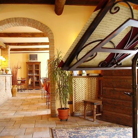 Hotel Antico Casale Vigarano Mainarda Zewnętrze zdjęcie